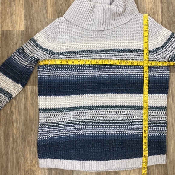L.L. BEAN Merino Wool blend knitted waffle Cowl Neck sweater Womens size XL - Picture 6 of 8